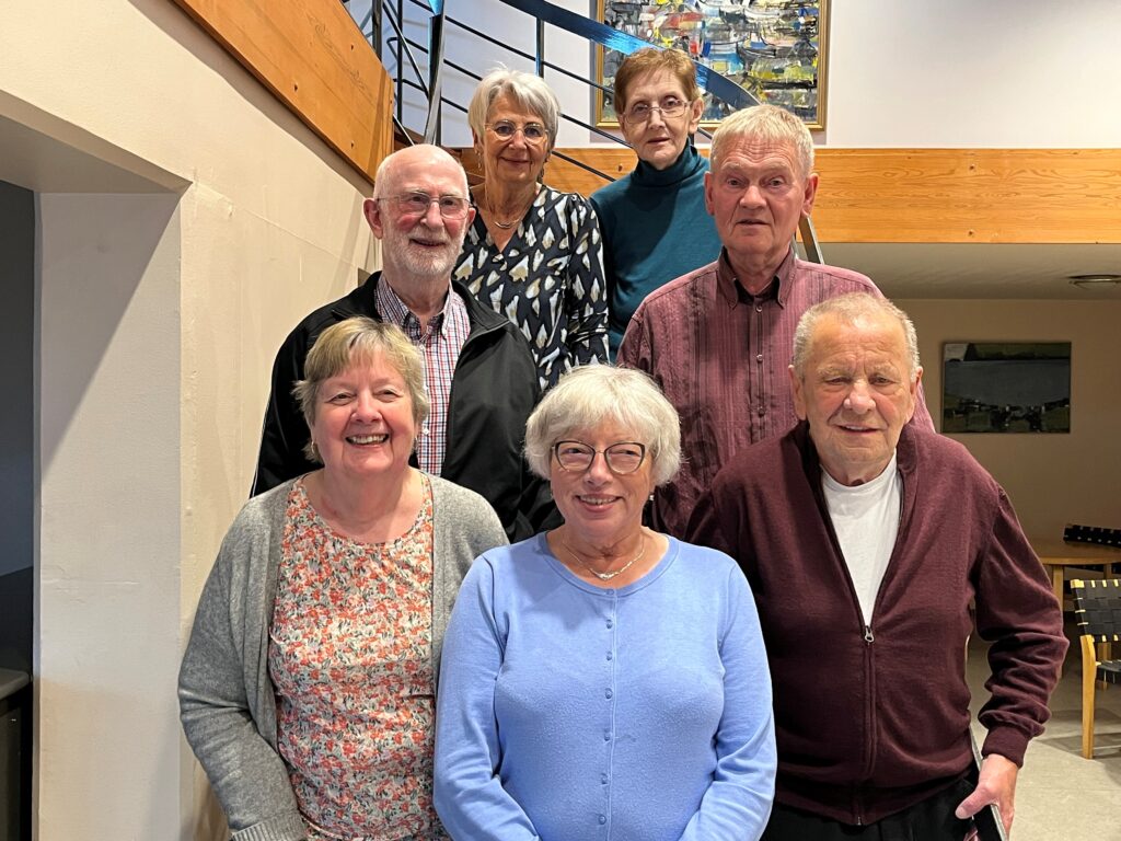 Aftast frá vinstri : Hannilena Jacobsen, Birthe Helena Egholm Mittast : Bjarni Skorðastein , Ólavur Sjúrðaberg Fremst : Maria Skorðastein , Lív Lervig , Pól Jóhan Joensen